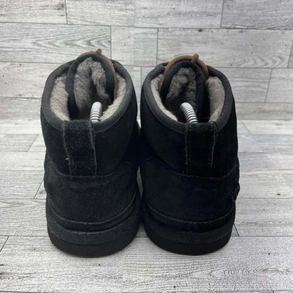 UGG Neumel Black Suede Shearling‎ Lace Up Chukka Boots Men Size 9